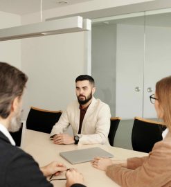 Zmiany w stażu pracy a dane osobowe pracowników. Co pracodawca ma prawo wiedzieć, a czego żądać nie może?