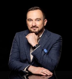 „Zatrudnili” asystenta AI w firmie – inni pracownicy go uwielbiają