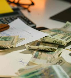 Alimenty w Polsce to miliardowy problem. System działa na papierze, ale przegrywa z rzeczywistością.