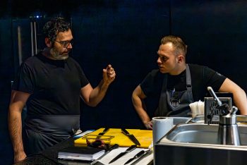 NOWY KONCEPT KULINARNY GWIAZDKOWEGO CHEFA KUCHNI POWSTAJE W STOLICY. CZYM NAS ZASKOCZY ANDREA CAMASTRA?