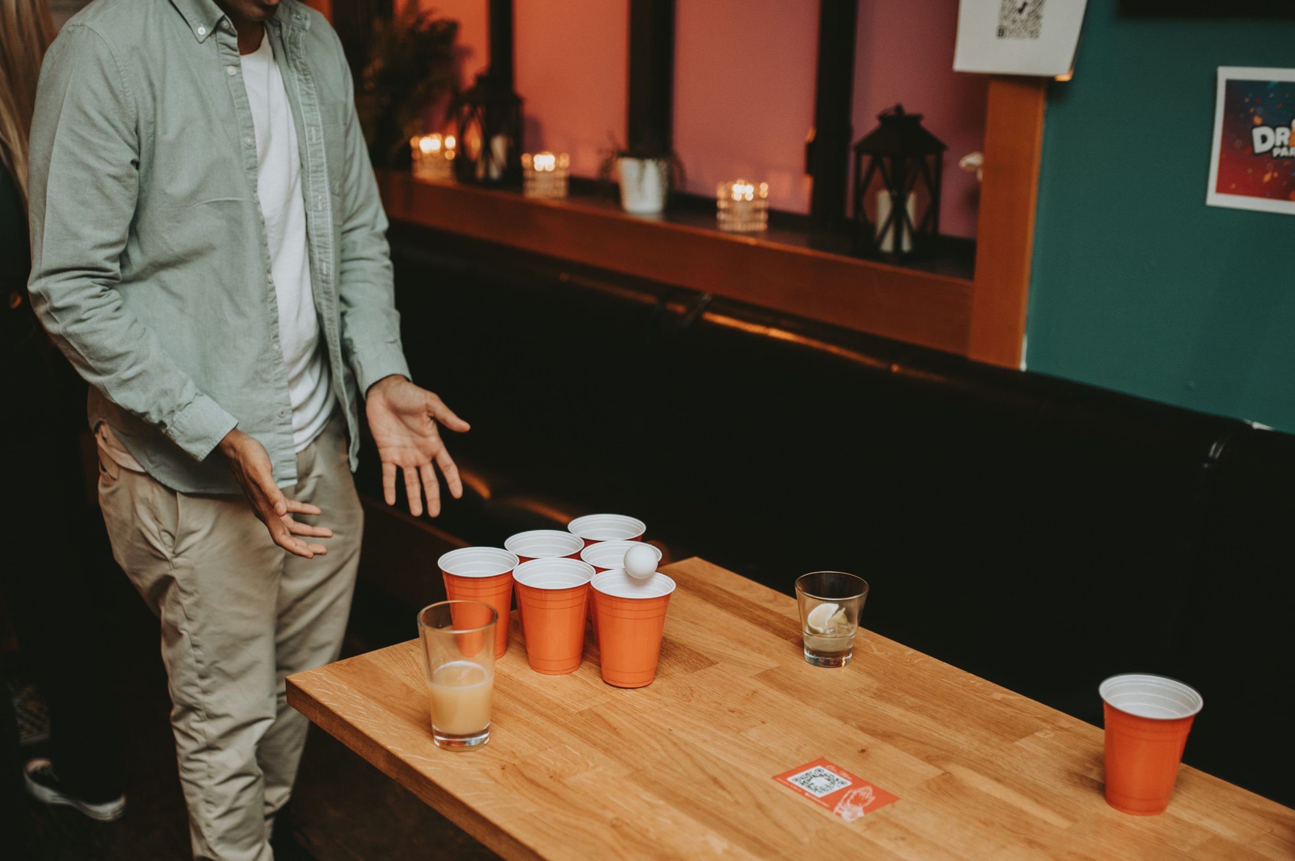 Od akademików Ivy League po ekrany w Hollywood. Jak Beer Pong stał się największym ewenementem imprezowej popkultury?